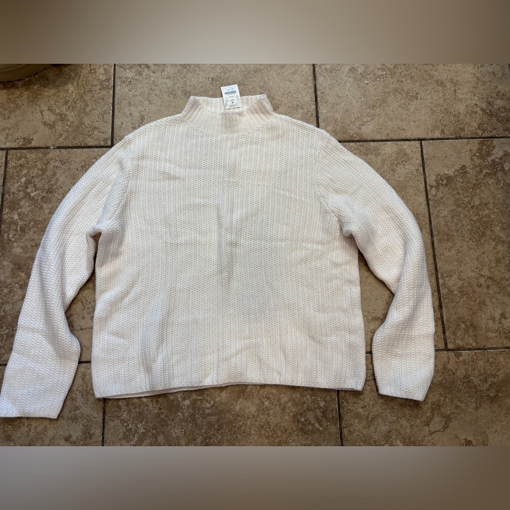 J Crew Lightweight Sweater NWT large